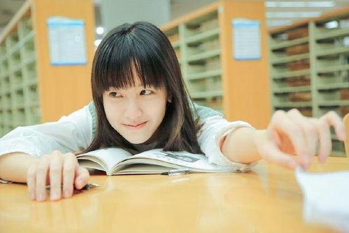 娱乐吃瓜酱情侣平淡期,娱乐吃瓜酱情侣的甜蜜日常