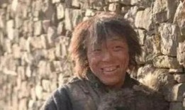 黄渤爆料坐火车视频,揭秘明星坐火车背后的真实故事